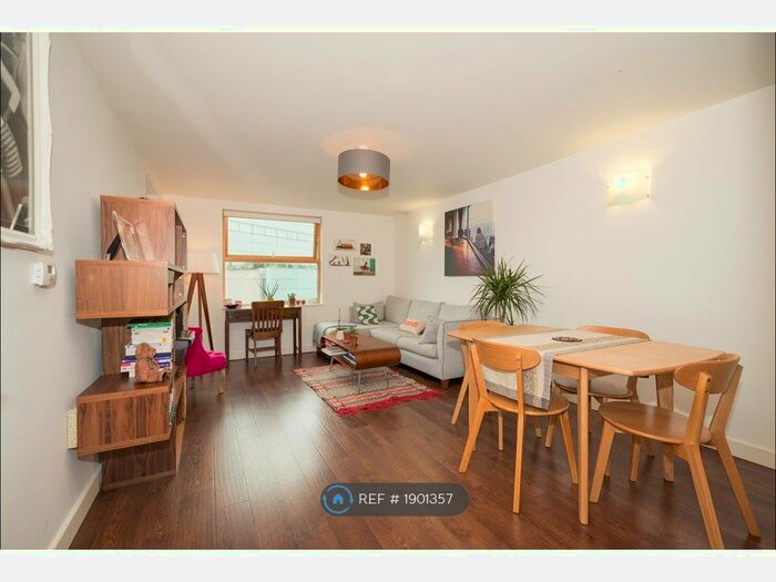 1 Bedroom Flat To Rent In Lloyds Row, London, EC1R