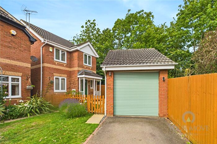 3 Bedroom Detached House For Sale In Millennium Close, Kettering, Northamptonshire, NN15