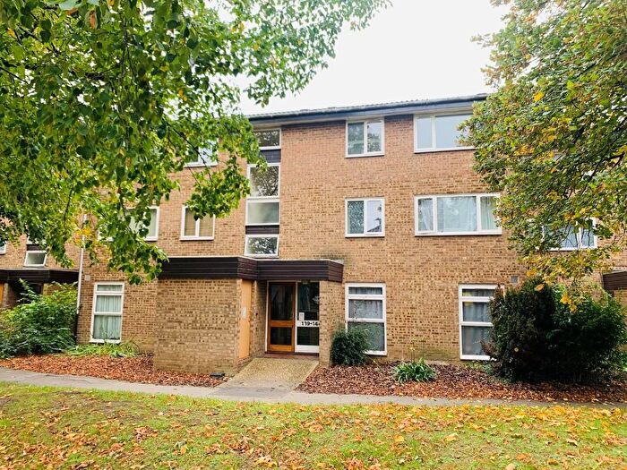 2 Bedroom Flat To Rent In Buckingham Avenue, Perivale, UB6