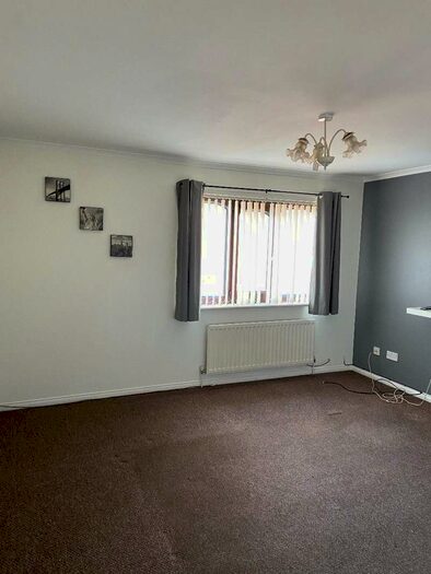 2 Bedroom Flat To Rent In Regent Court, Blyth, NE24