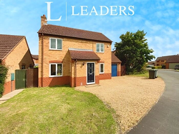 3 Bedroom Detached House To Rent In Truesdale Gardens, Langtoft, PE6