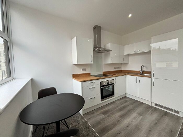 1 Bedroom Flat To Rent In Percy Street, Hull, HU2