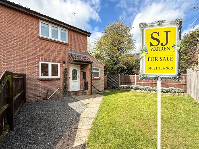 2 Bedroom End Of Terrace House For Sale In Cherry Orchard, Southminster, CM0