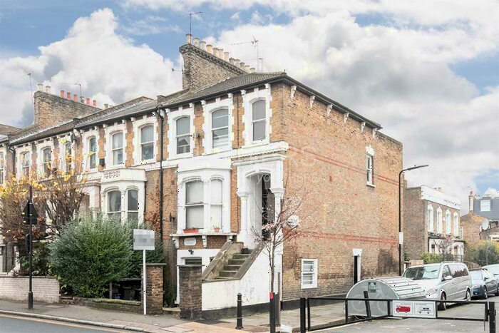 2 Bedroom Flat To Rent In Albion Road, London, N16