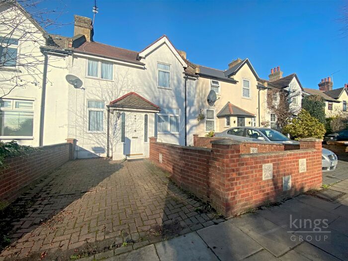 3 Bedroom Terraced House To Rent In Main Avenue, Enfield, EN1