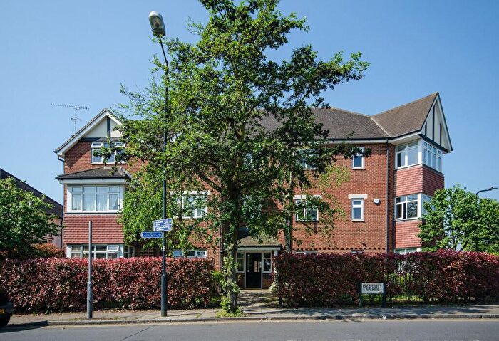 3 Bedroom Flat For Sale In Draycott Avenue, Kenton, Harrow, HA3