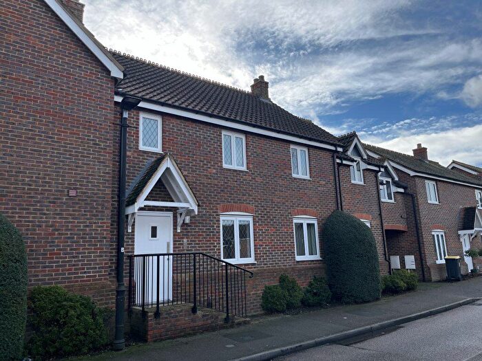 2 Bedroom Flat To Rent In The Furlong, Oakley, MK43