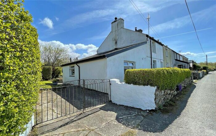 3 Bedroom End Of Terrace House For Sale In Lon Llainffynnon, Groeslon, Caernarfon, Gwynedd, LL54