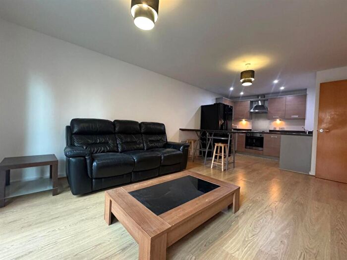 2 Bedroom Apartment To Rent In Pioneer House, C Elmira Way, Salford, M5