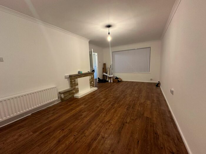 2 Bedroom Detached House To Rent In Church Leys, Harlow, CM18