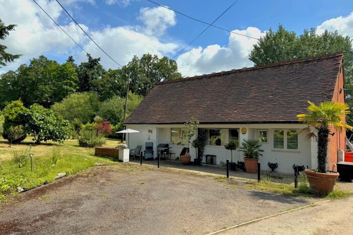 2 Bedroom Bungalow To Rent In Forest Road, Wokingham, RG40