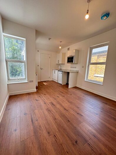 1 Bedroom Studio To Rent In Beulah Road, Croydon, CR7