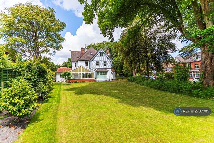 3 Bedroom Maisonette To Rent In Haydon Road, Poole, BH13