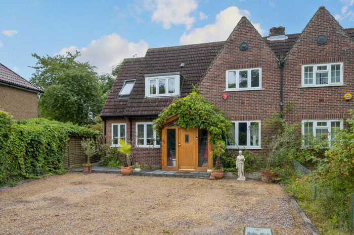 3 Bedroom Semi-Detached House For Sale In Fair Oak Lane, Chessington, KT9