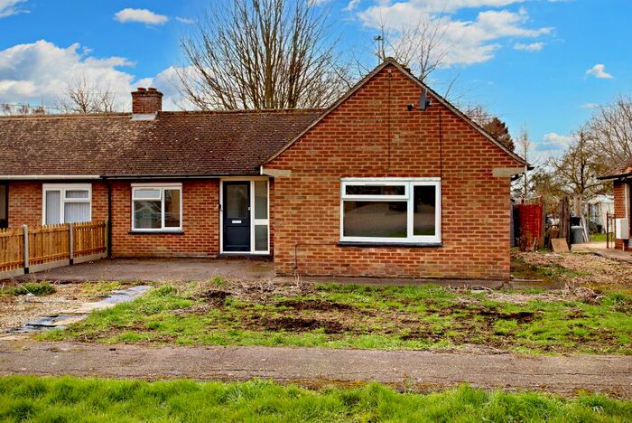 2 Bedroom Property For Sale In Riverside Close, Prickwillow, Ely, CB7