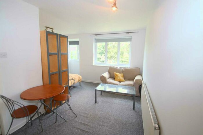 Studio For Sale In Heatherfield Court, Wilmslow, SK9