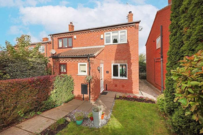 2 Bedroom Semi-detached House For Sale In Brushfield Road, Linacre Woods, Chesterfield, S40