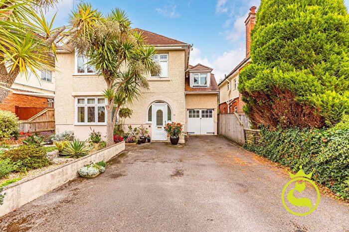 4 Bedroom Detached House For Sale In Twemlow Avenue, Poole Park, BH14