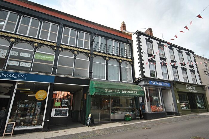 1 Bedroom Flat To Rent In High Street, Whitchurch, Shropshire, SY13