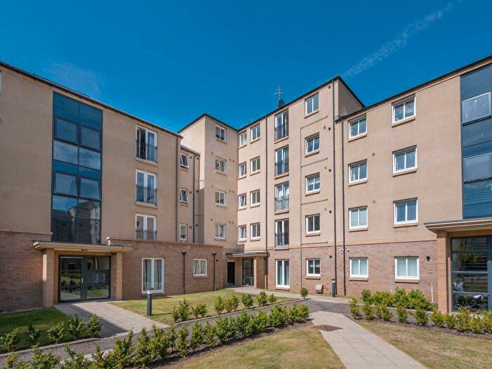 2 Bedroom Flat To Rent In Flaxmill Place, Bonnington, Edinburgh, EH6