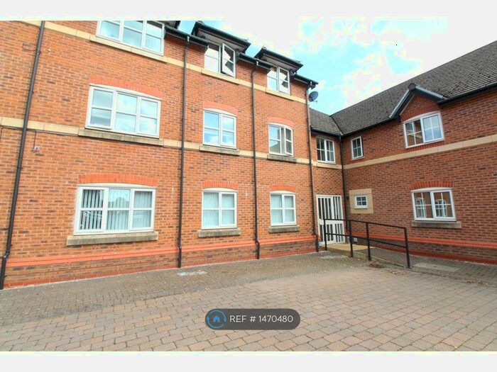 2 Bedroom Flat To Rent In Springbank Gardens, Lymm, WA13