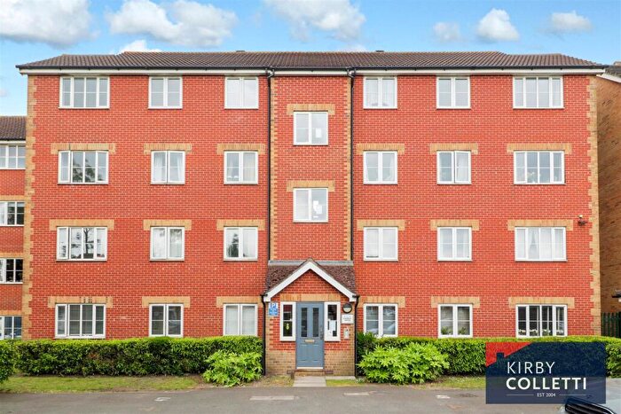 2 Bedroom Flat To Rent In Charles House, Village Close, Hoddesdon, Hertfordshire, EN11