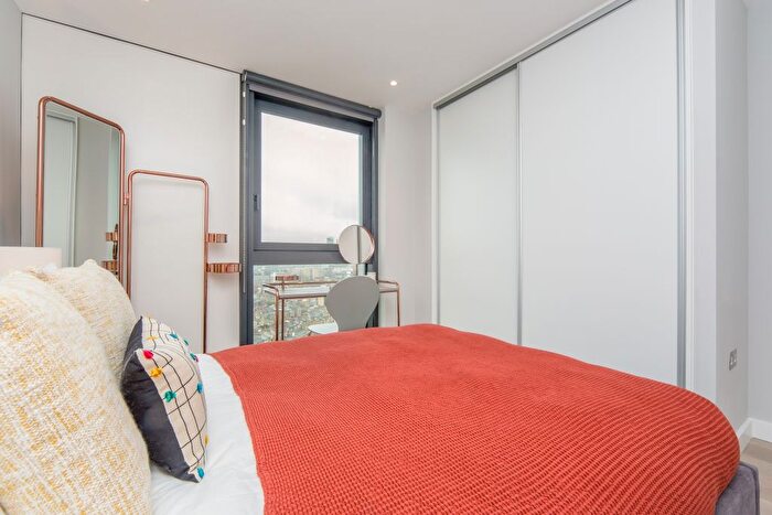 1 Bedroom Flat To Rent In Churchyard Row, London, SE11