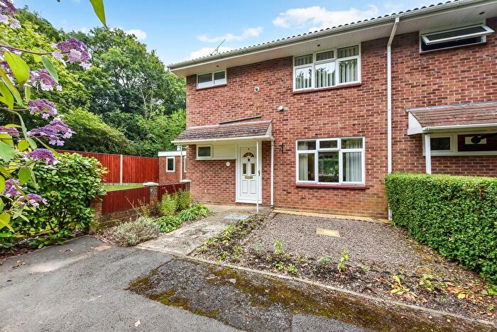 3 Bedroom End Of Terrace House For Sale In Dickson Park, Wickham, PO17