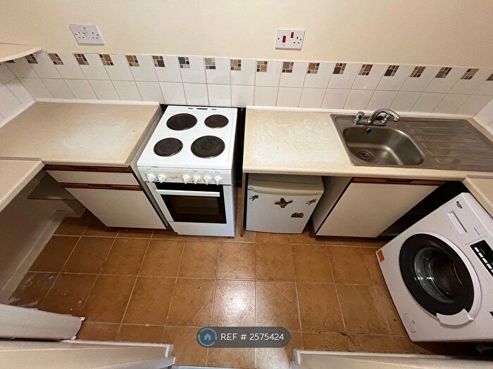 1 Bedroom Flat To Rent In Lea Rd, Wolverhampton, WV3