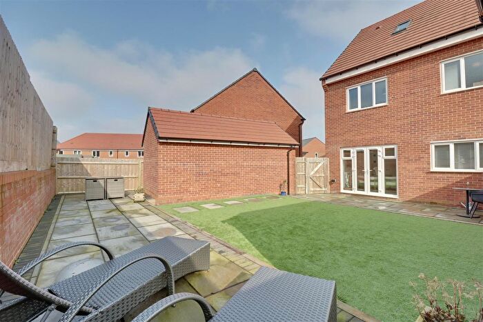 4 Bedroom Detached House For Sale In Whitbourne Way, Waterlooville, PO7