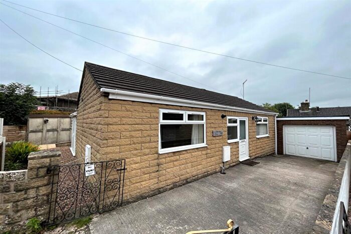 2 Bedroom Detached Bungalow To Rent In Park Road, Chapel-En-Le-Frith, High Peak, SK23