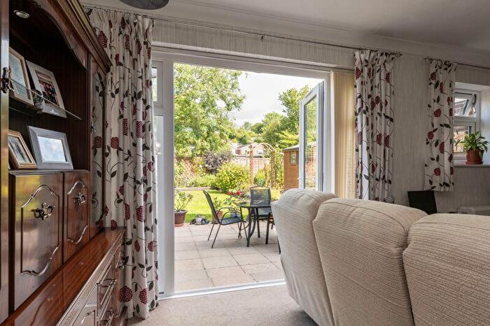 3 Bedroom Detached House For Sale In Milton Road, Milborne St Andrew, DT11