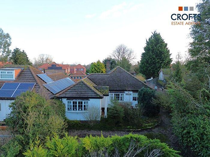 2 Bedroom Detached Bungalow For Sale In Stallingborough Road, Healing, DN41