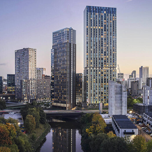 3 Bedroom Apartment For Sale In Embankment Exchange, Manchester, M3