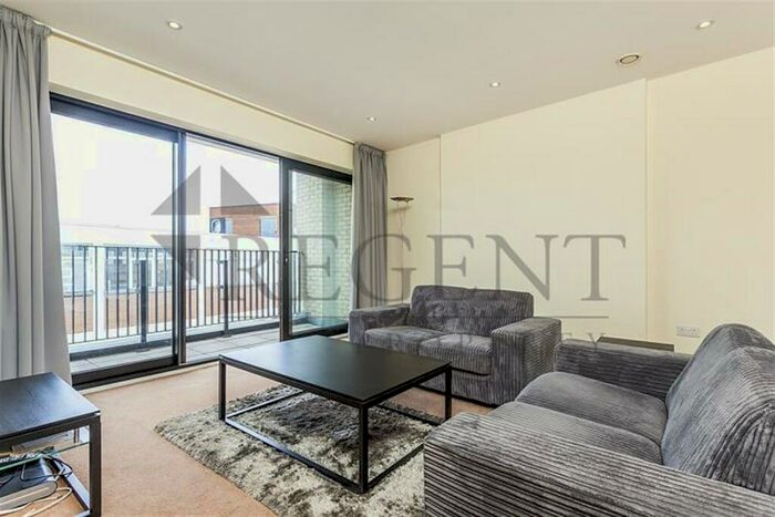 2 Bedroom Apartment To Rent In Windlass Court, Bethnal Green, E2