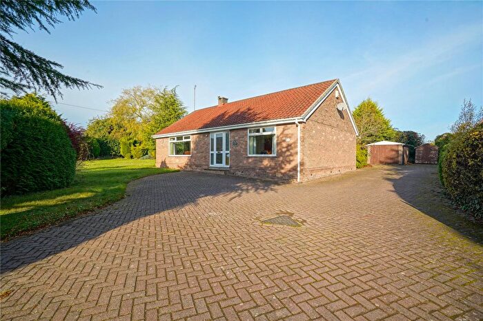 3 Bedroom Bungalow For Sale In Cockhill Field Lane, Braithwell, Rotherham, South Yorkshire, S66