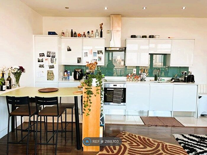 2 Bedroom Flat To Rent In Copperfield Road, London, E3