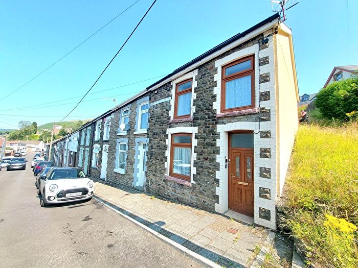 3 Bedroom End Of Terrace House To Rent In Danywern Terrace, Ystrad, CF41