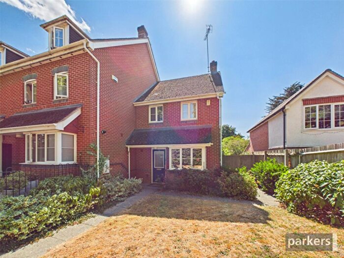 3 Bedroom End Of Terrace House For Sale In Marlow Court, All Hallows Road, Caversham, Reading, RG4