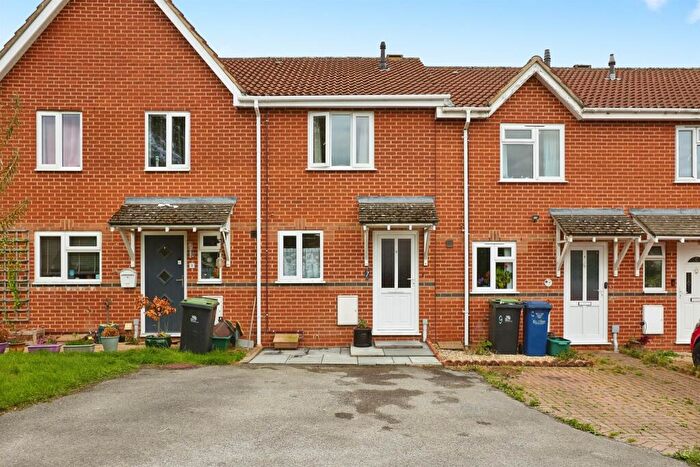 2 Bedroom Terraced House For Sale In Camelot Way, Gillingham, SP8
