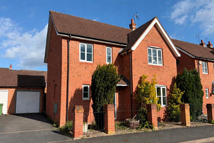 4 Bedroom Detached House For Sale In Bramley Way, Bidford-On-Avon, Alcester, B50