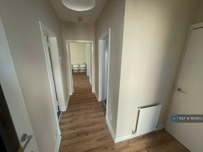 2 Bedroom Flat To Rent In Springfield Road, Glasgow, G40