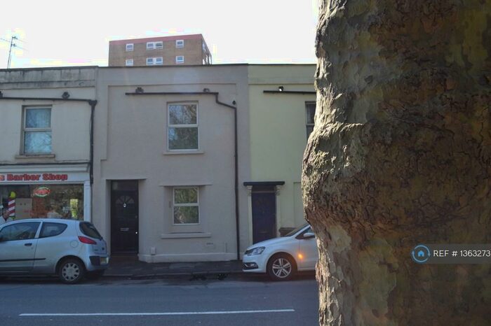 2 Bedroom Maisonette To Rent In Coronation Road, Southville, Bristol, BS3