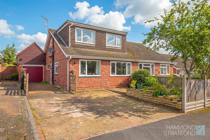 3 Bedroom Semi Detached House For Sale In Bishop Herbert Close, Hockering, NR20