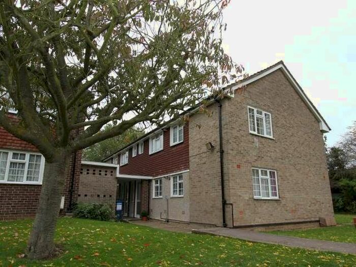 2 Bedroom Flat To Rent In Copley Road, Stanmore, HA7