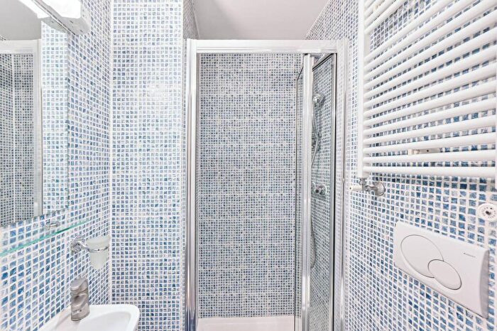 Studio To Rent In Finchley Road, Hampstead, London, NW3