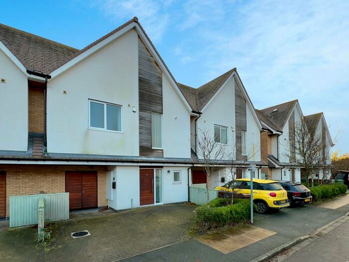 4 Bedroom Semi-Detached House To Rent In Ennerdale Road, Formby, Liverpool, L37