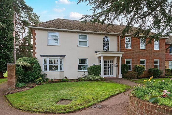 2 Bedroom Flat For Sale In Fairlawn, Hall Place Drive, Weybridge, KT13