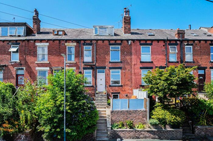 1 Bedroom Terraced House For Sale In Highbury Road, Leeds, West Yorkshire, LS6