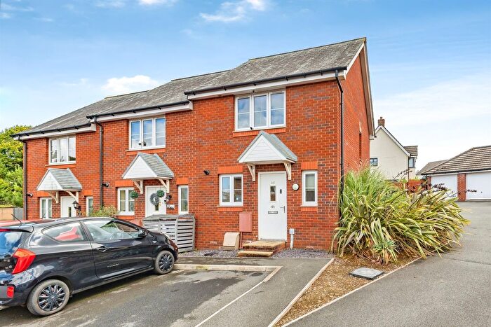 2 Bedroom End Terrace House For Sale In Mimosa Way, Paignton, TQ4